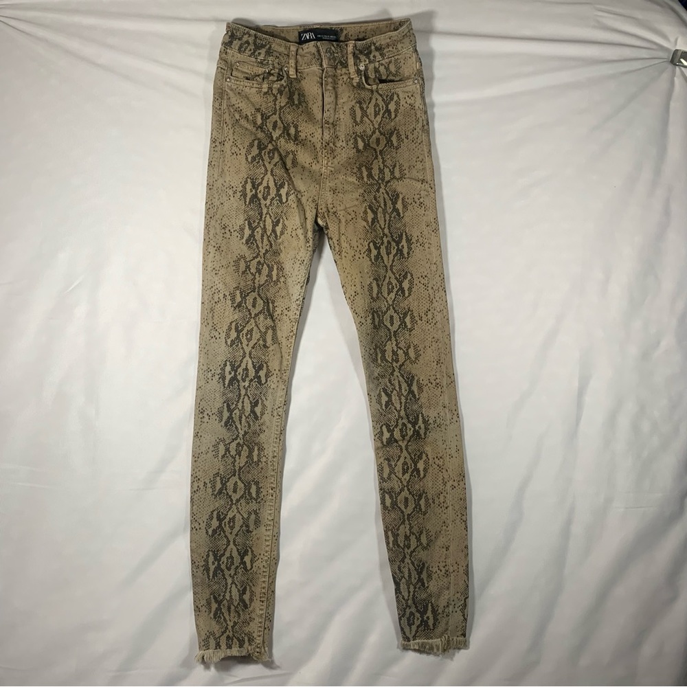 WOMENS ZARA SIZE 2 SNAKESKIN SKINNY JEANS PANTS JEGGING FRAYED HEM HIGH WAIST BR
